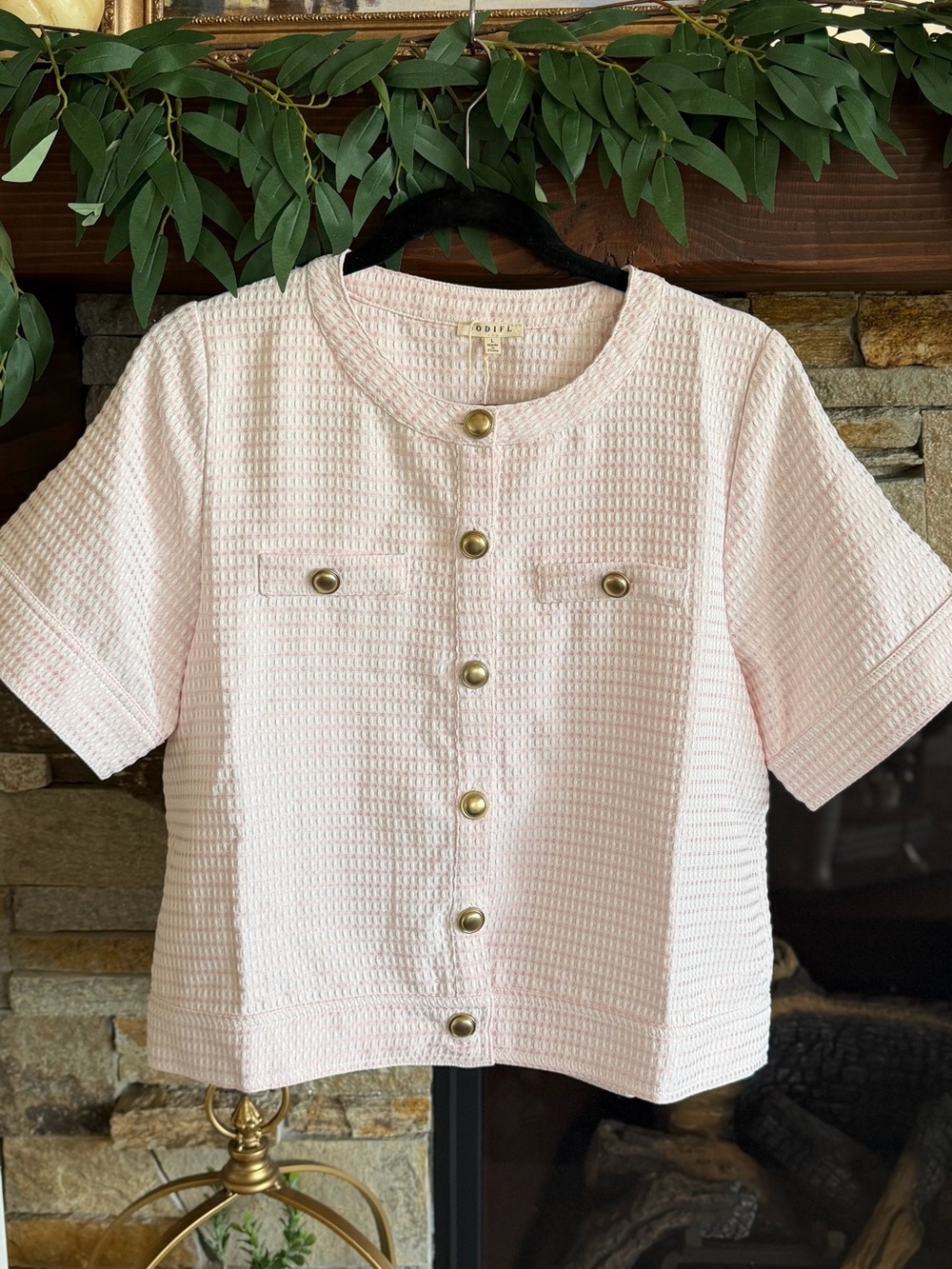 NWT JODIFL Light Pink Textured Button-Front Short Sleeve Top